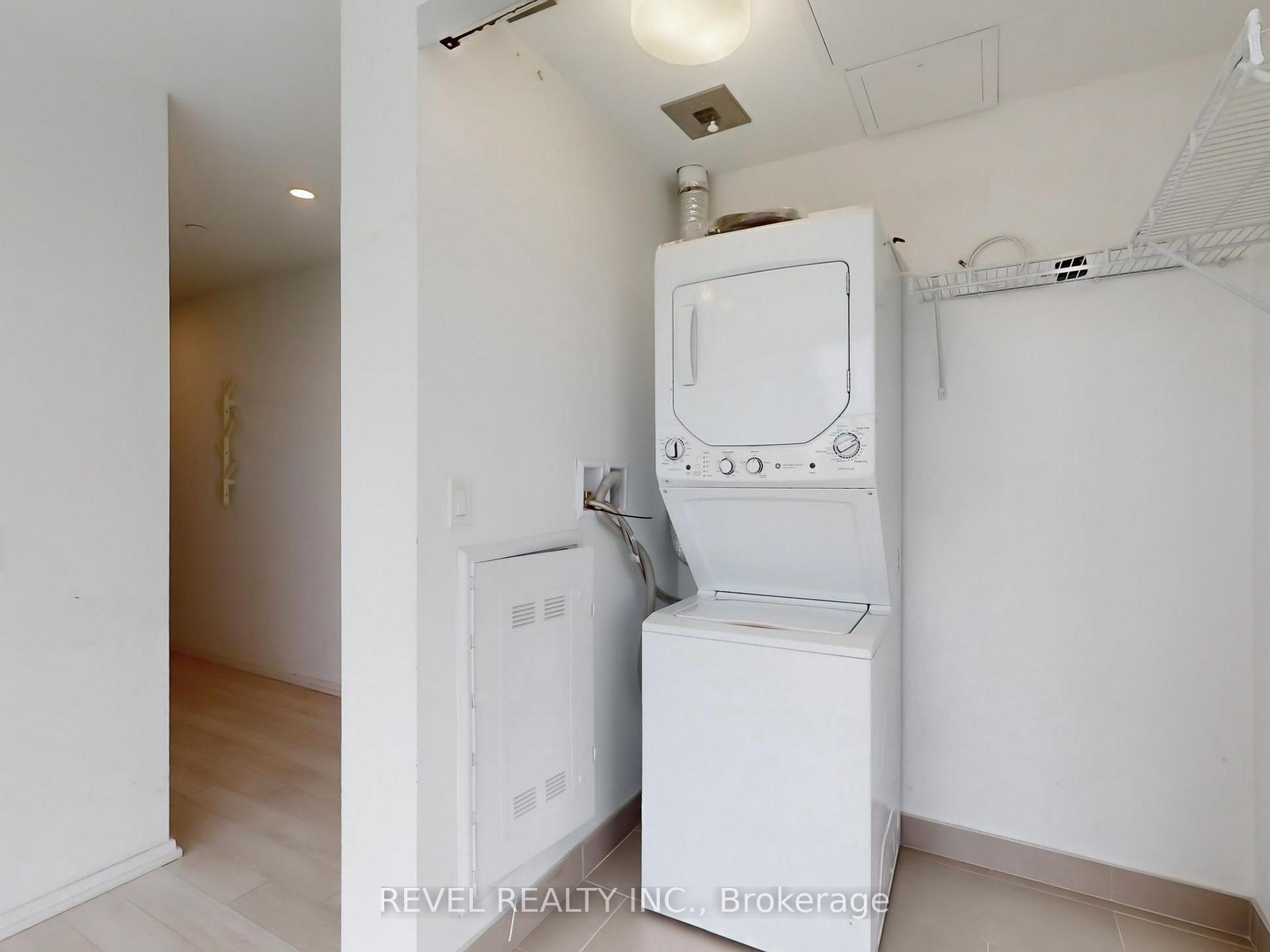 Photo 17 of Unit 2412, 197 Yonge Street, Toronto, Church-Yonge Corridor — HOMEH