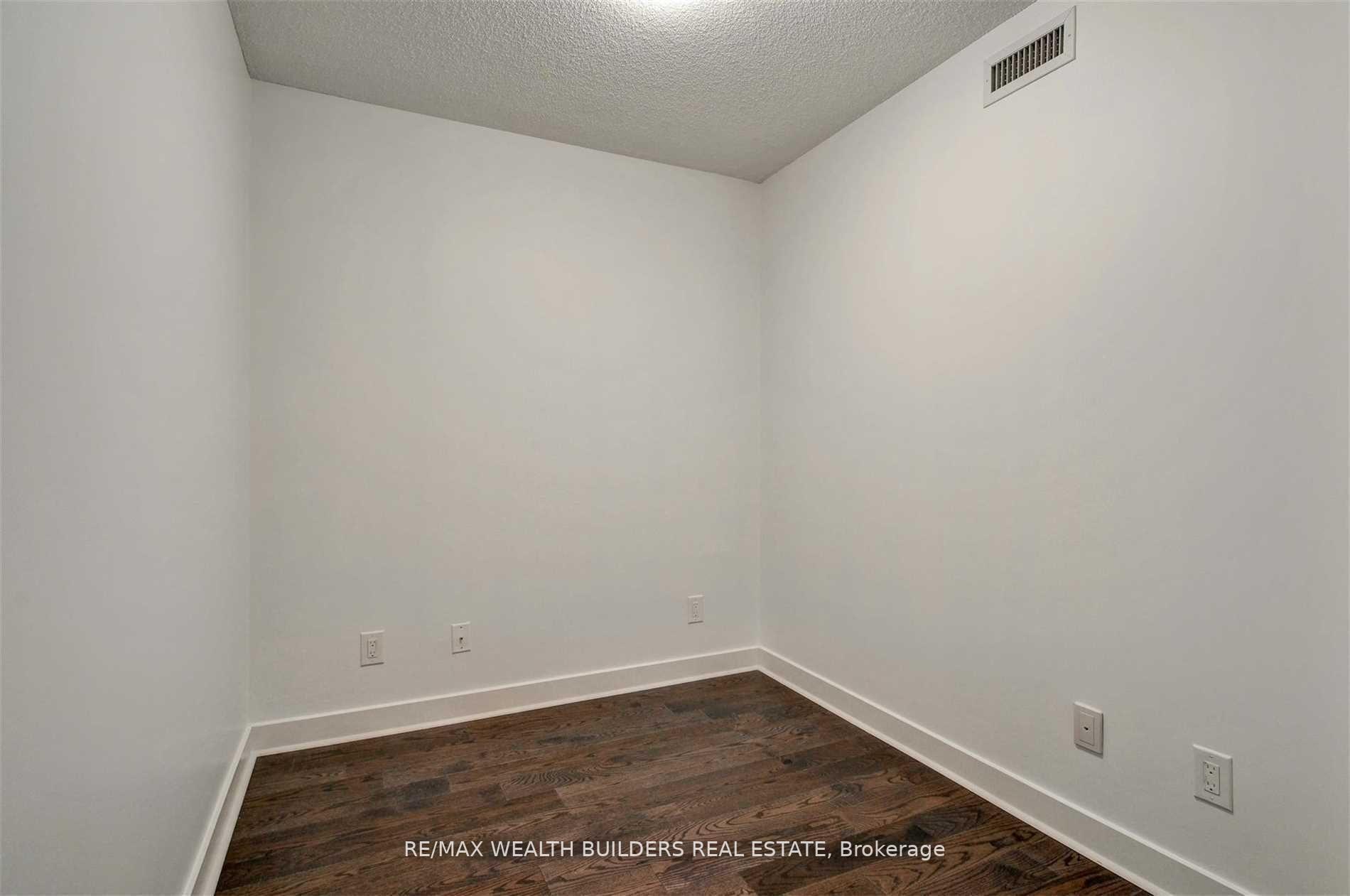 Photo 5 of Unit 514, 320 Richmond Street E, Toronto, Moss Park — HOMEH