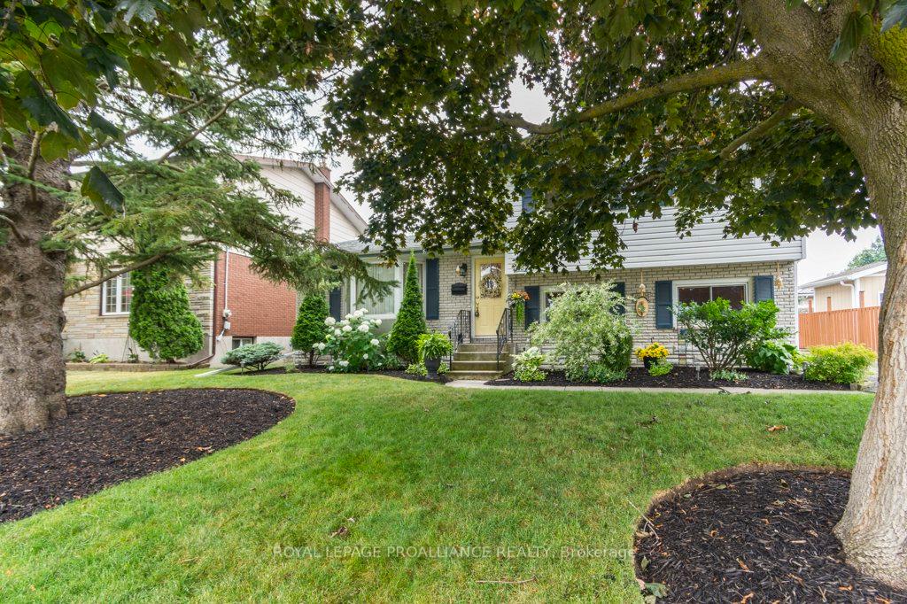 Photo 2 of 50 Marsh Drive, Belleville, Belleville Ward — HOMEH