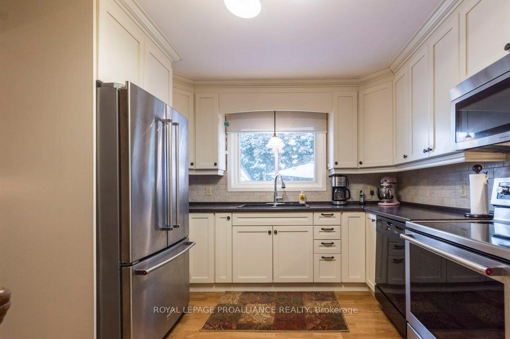 Photo 9 of 50 Marsh Drive, Belleville, Belleville Ward — HOMEH
