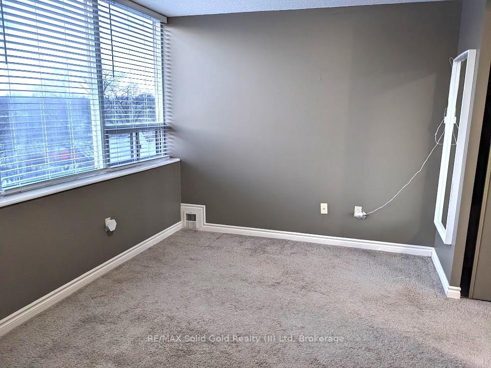 Photo 19 of Unit 610, 3227 King Street E, Kitchener — HOMEH