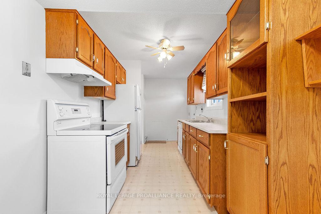 Photo 7 of Unit 2, 73 Lywood Street, Belleville, Thurlow Ward — HOMEH