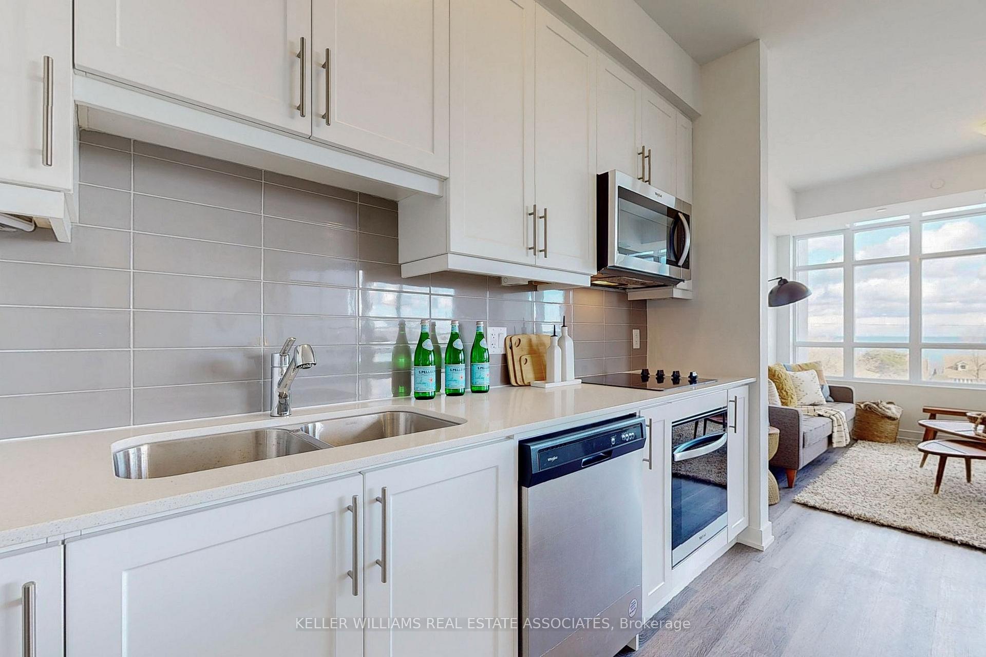Photo 6 of Unit 418, 600 North Service Road, Hamilton, Stoney Creek — HOMEH
