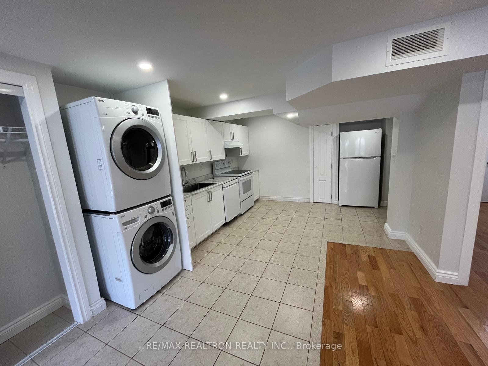 Photo 6 of Unit Basemnt, 68 Lewis Honey Drive, Aurora, Bayview Northeast — HOMEH