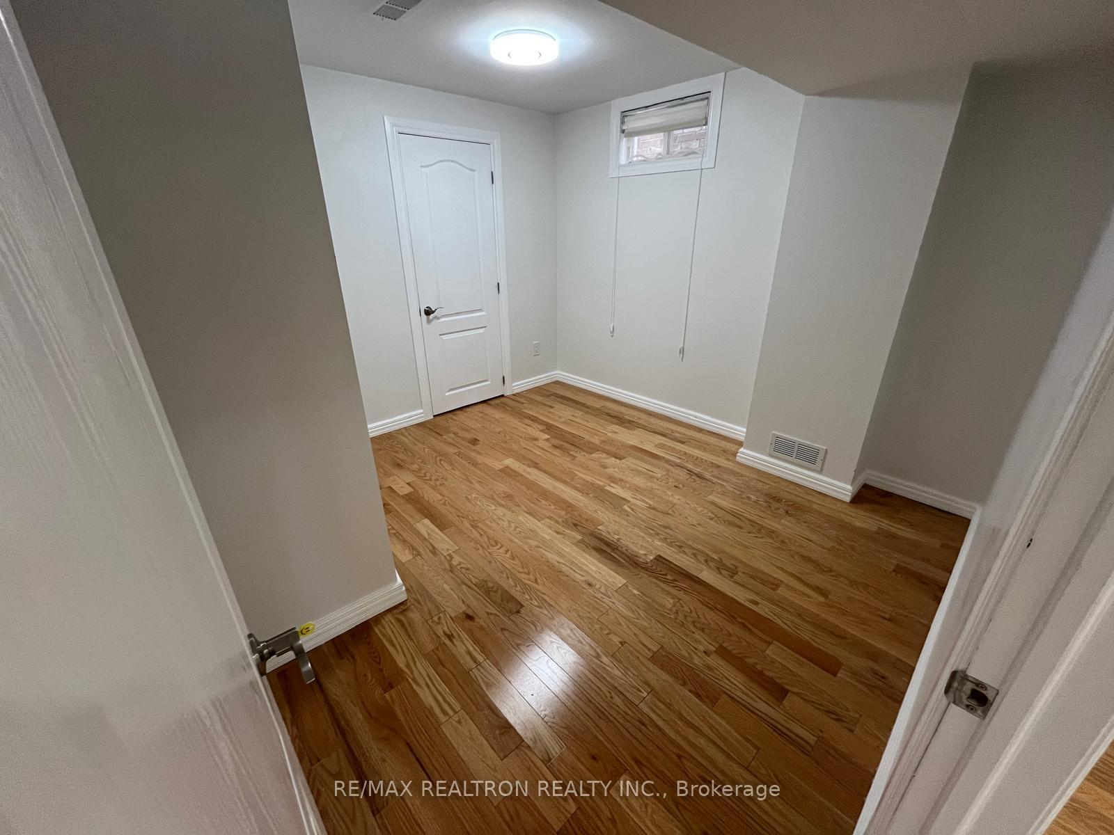 Photo 9 of Unit Basemnt, 68 Lewis Honey Drive, Aurora, Bayview Northeast — HOMEH