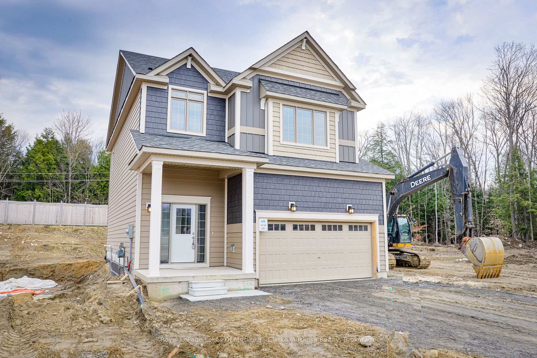 Photo 3 of 225 McEachern Lane, Gravenhurst, Muskoka (S) — HOMEH