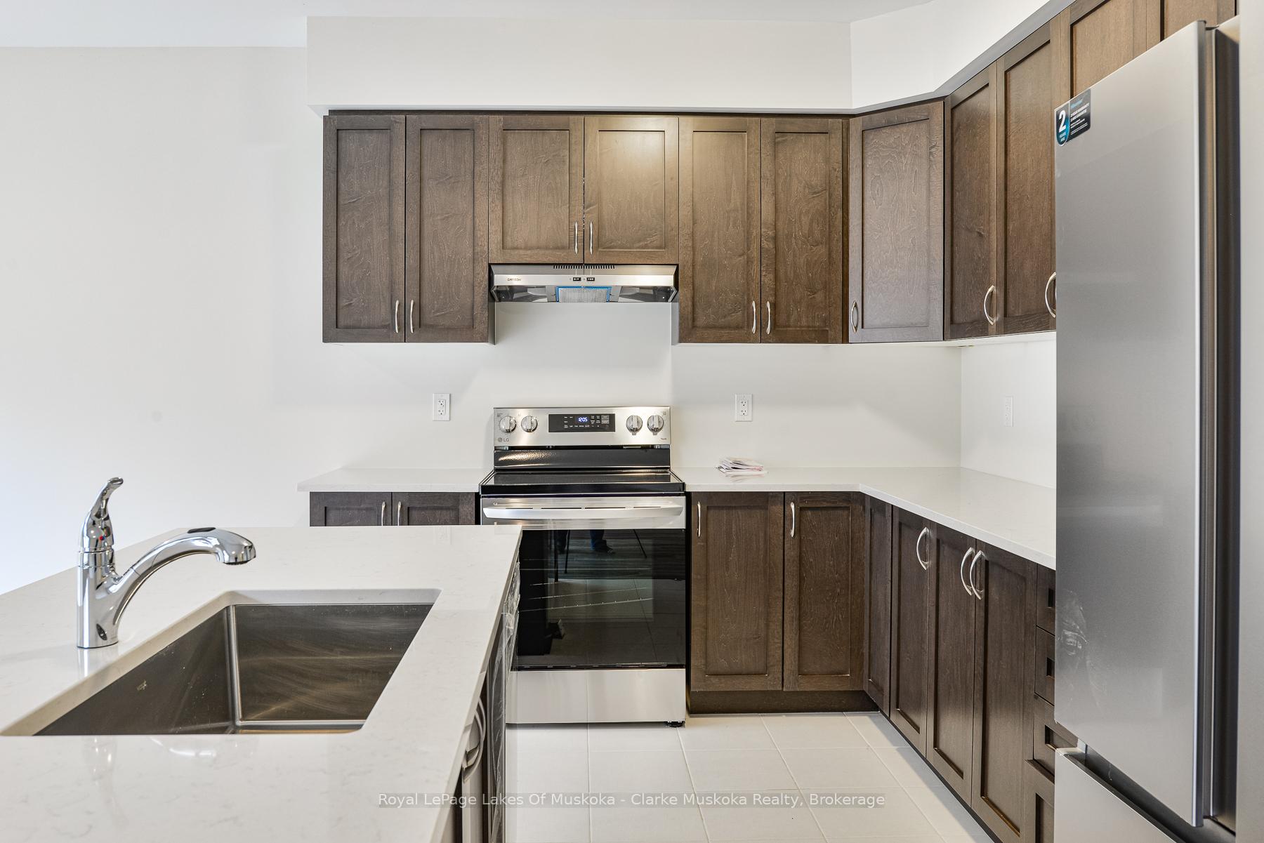 Photo 10 of 225 McEachern Lane, Gravenhurst, Muskoka (S) — HOMEH