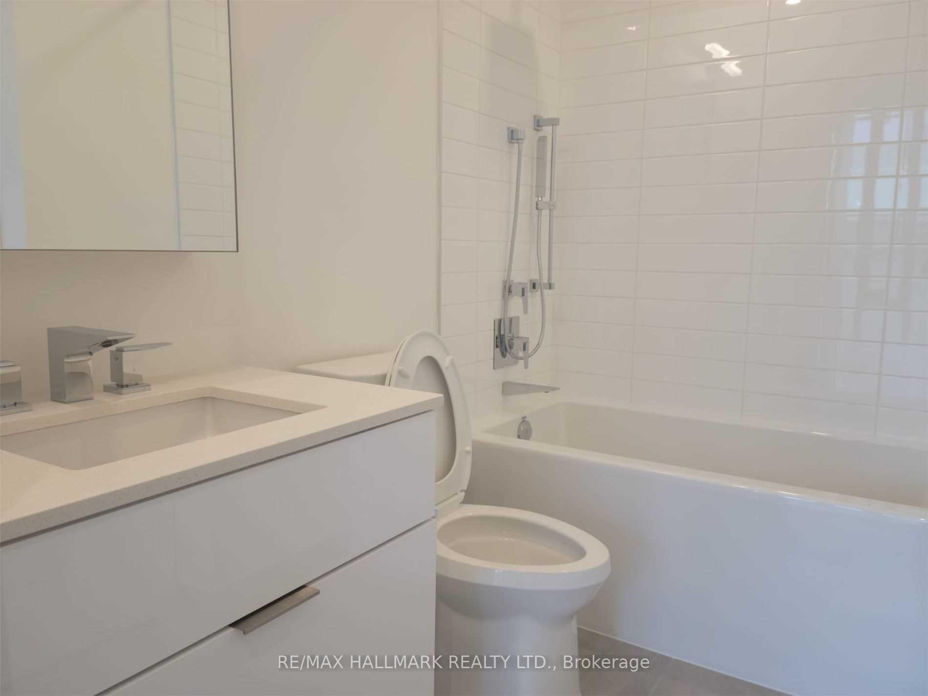 Photo 4 of Unit 2806, 25 Richmond Street E, Toronto, Church-Yonge Corridor — HOMEH