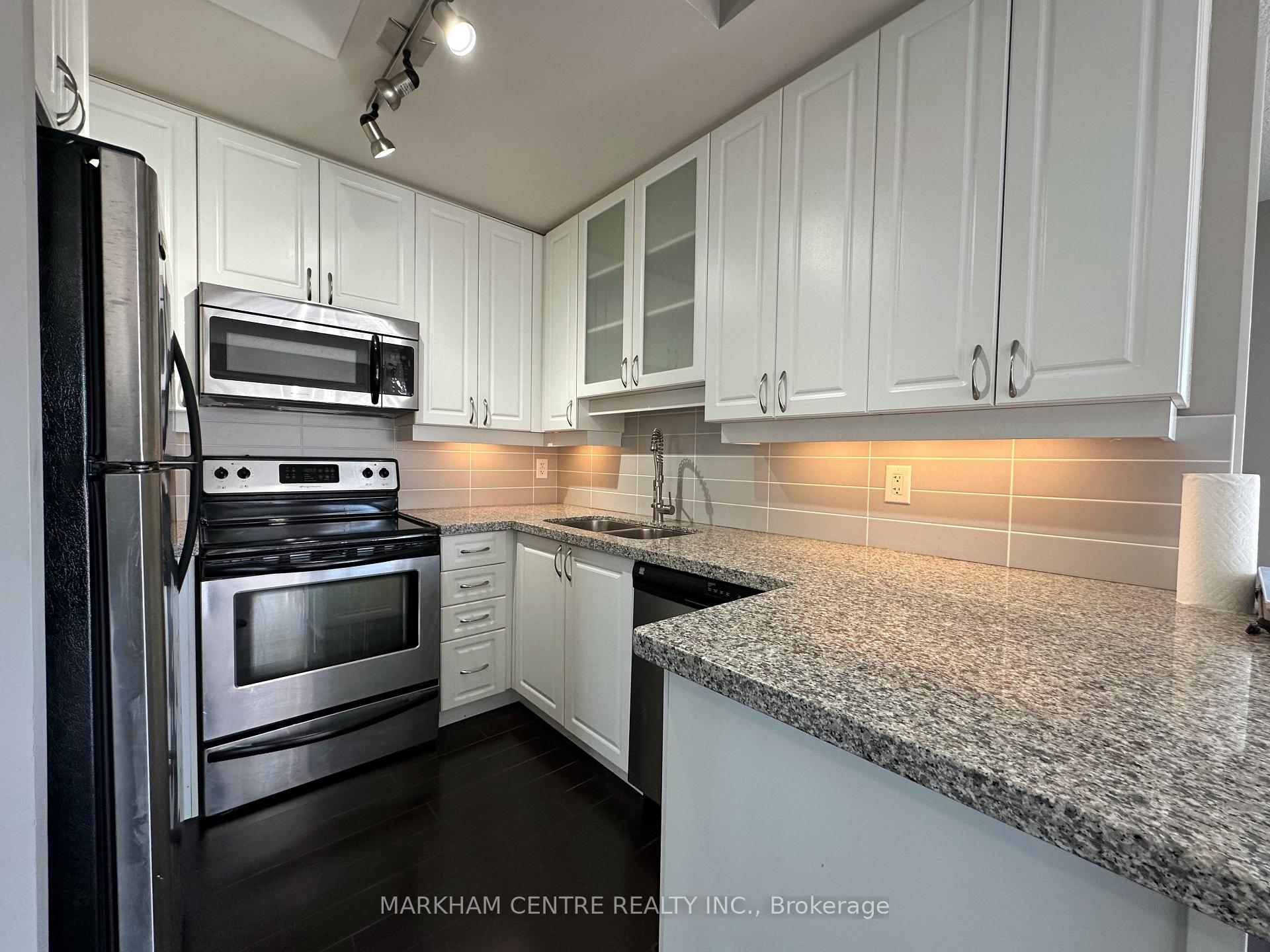 Photo 4 of Unit 403, 1 Upper Duke Crescent, Markham, Unionville — HOMEH