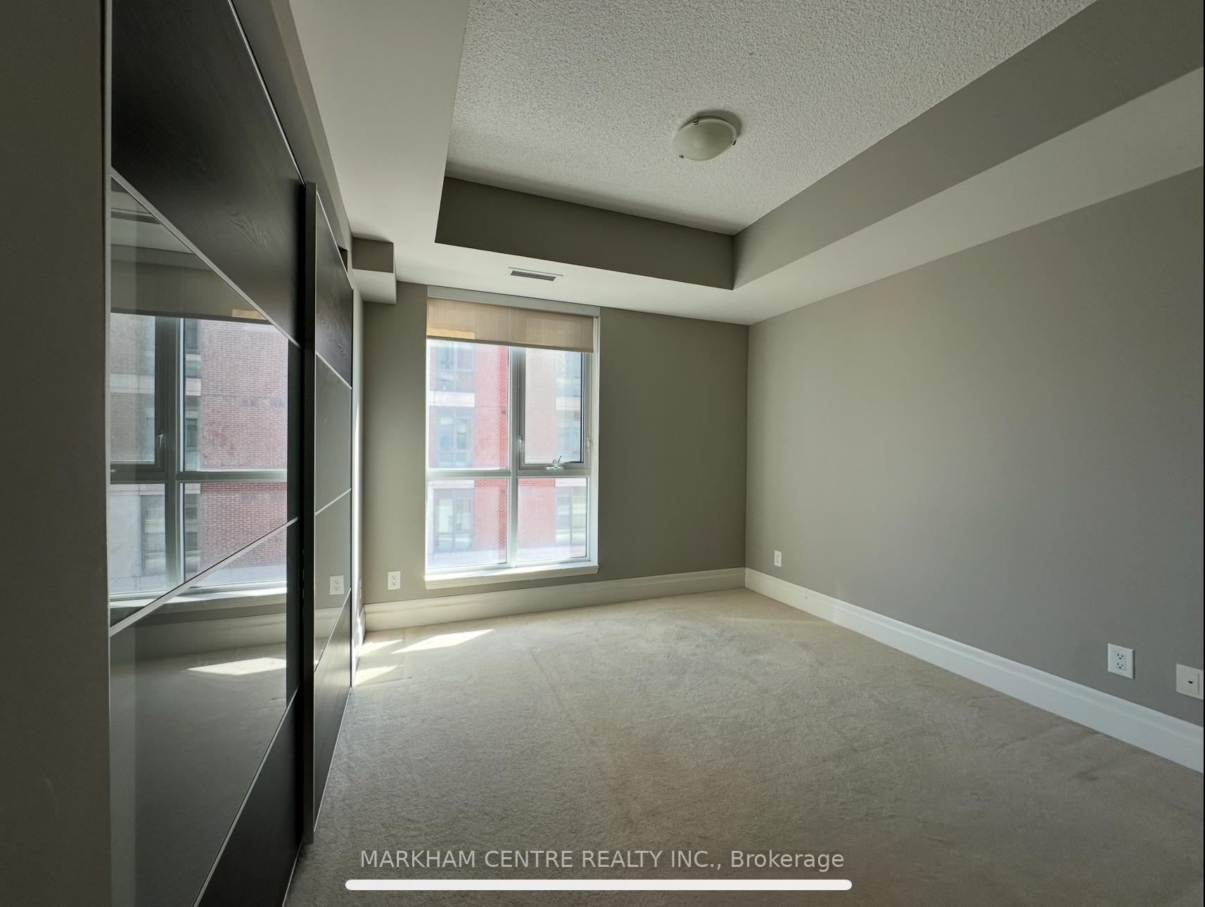 Photo 8 of Unit 403, 1 Upper Duke Crescent, Markham, Unionville — HOMEH