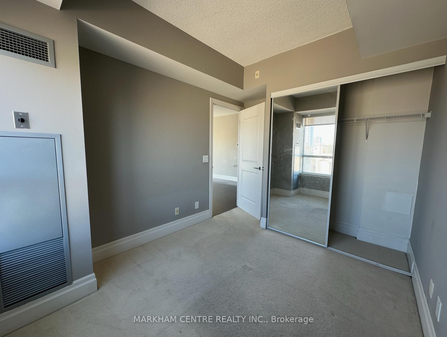 Photo 11 of Unit 403, 1 Upper Duke Crescent, Markham, Unionville — HOMEH