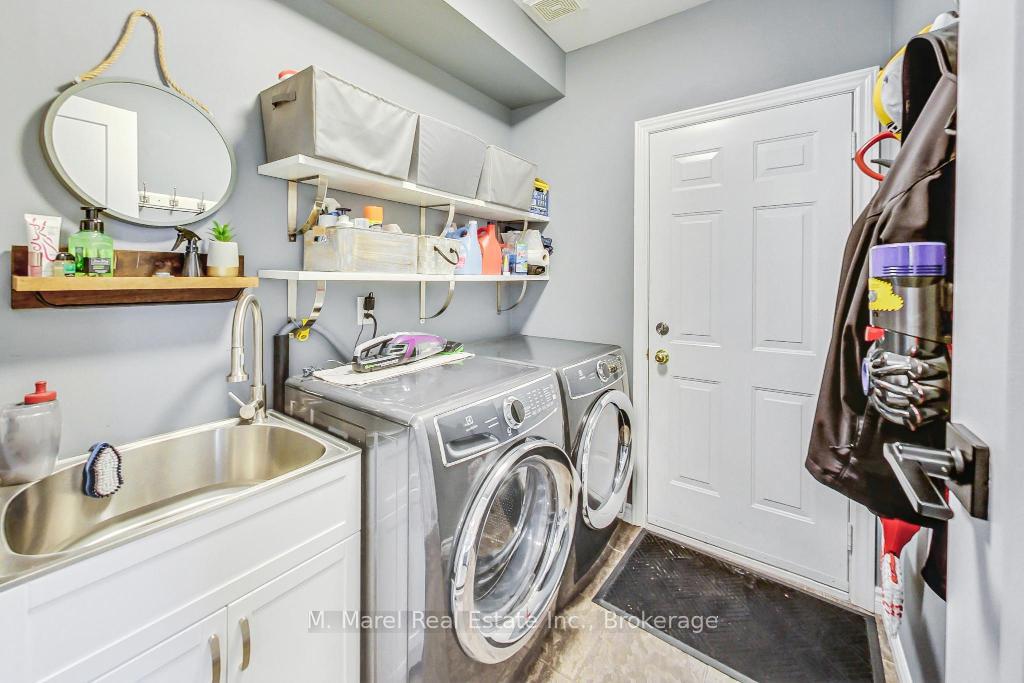 Photo 15 of Unit 1, 39 Panabaker Drive, Hamilton, Ancaster — HOMEH