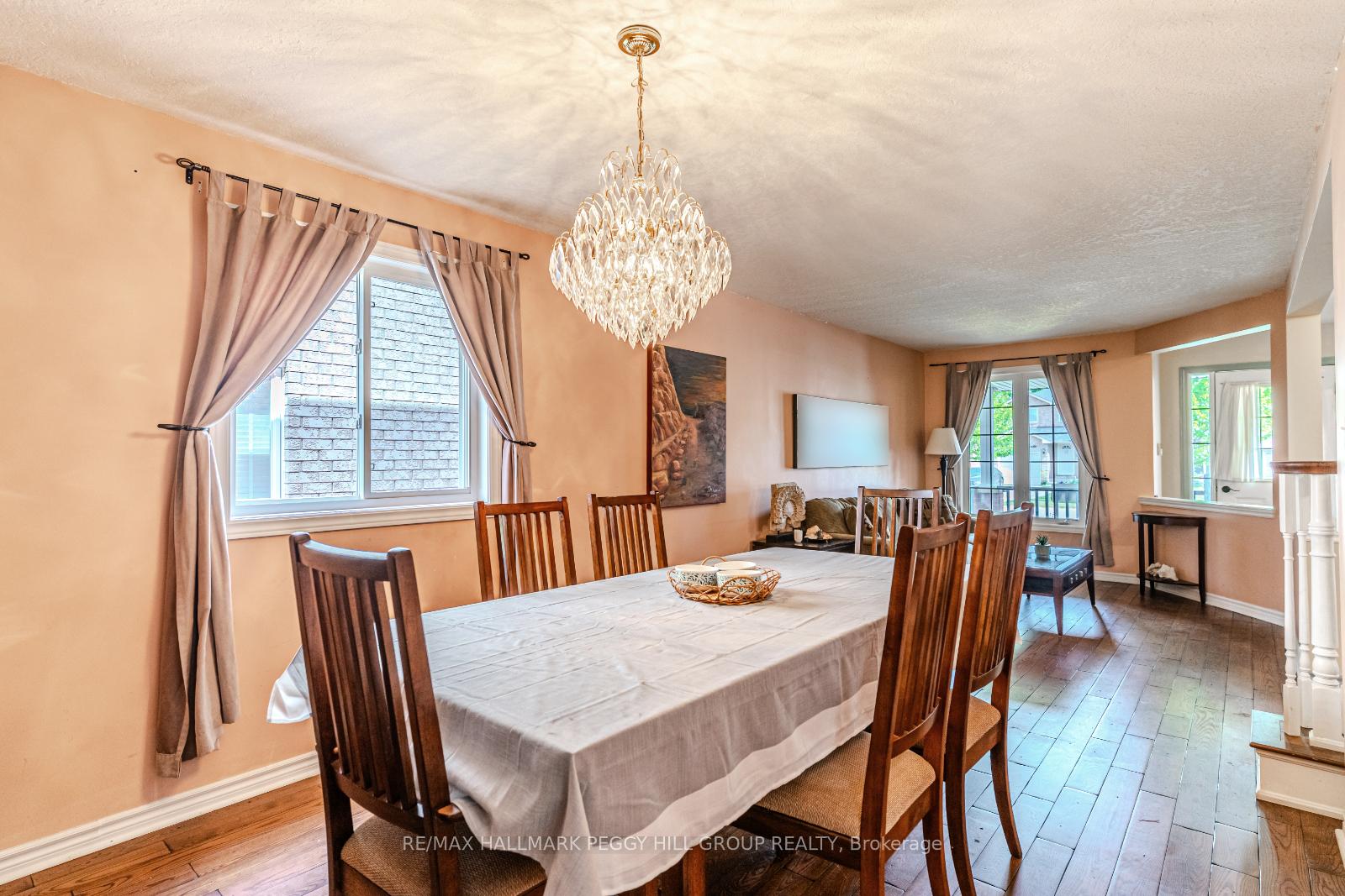 Photo 6 of 9 Buggs Gate, Barrie, Georgian Drive — HOMEH