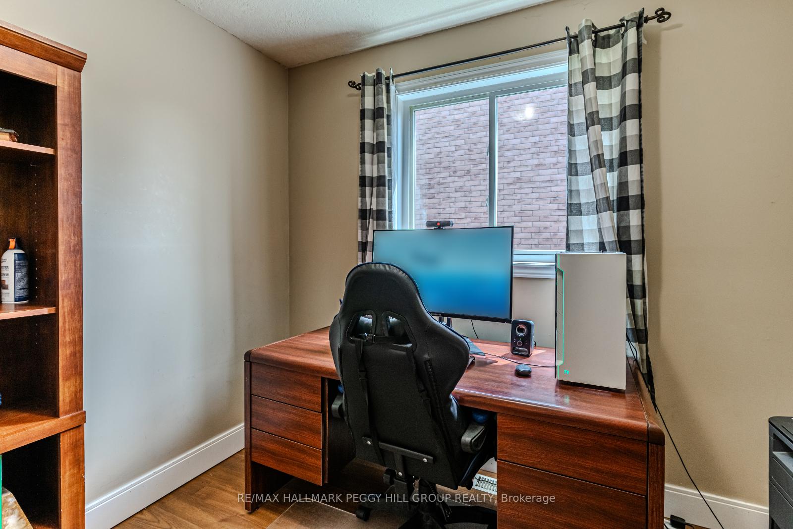 Photo 5 of 9 Buggs Gate, Barrie, Georgian Drive — HOMEH