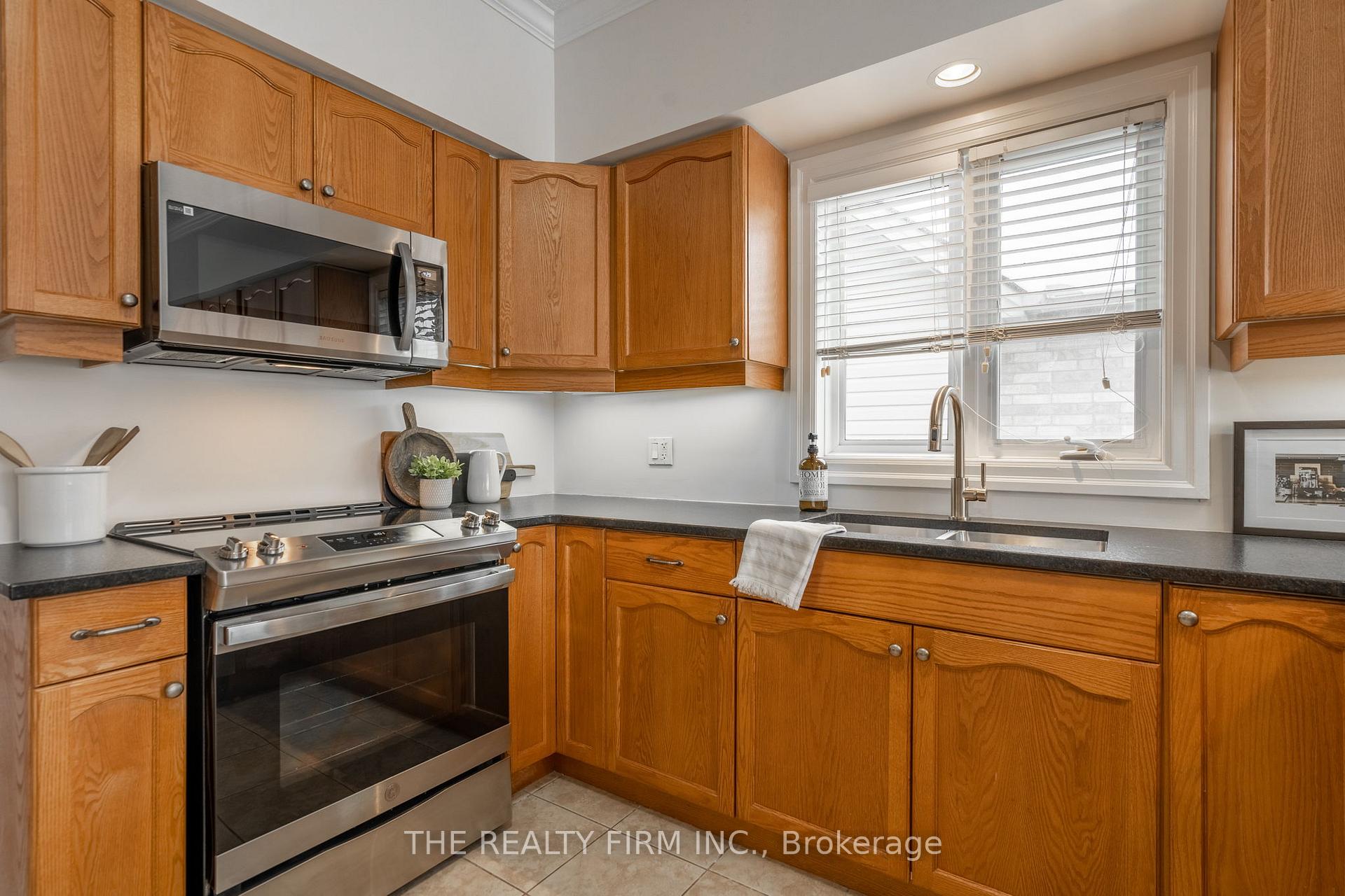 Photo 13 of Unit 4, 1 St John's Drive, Middlesex Centre, Arva — HOMEH