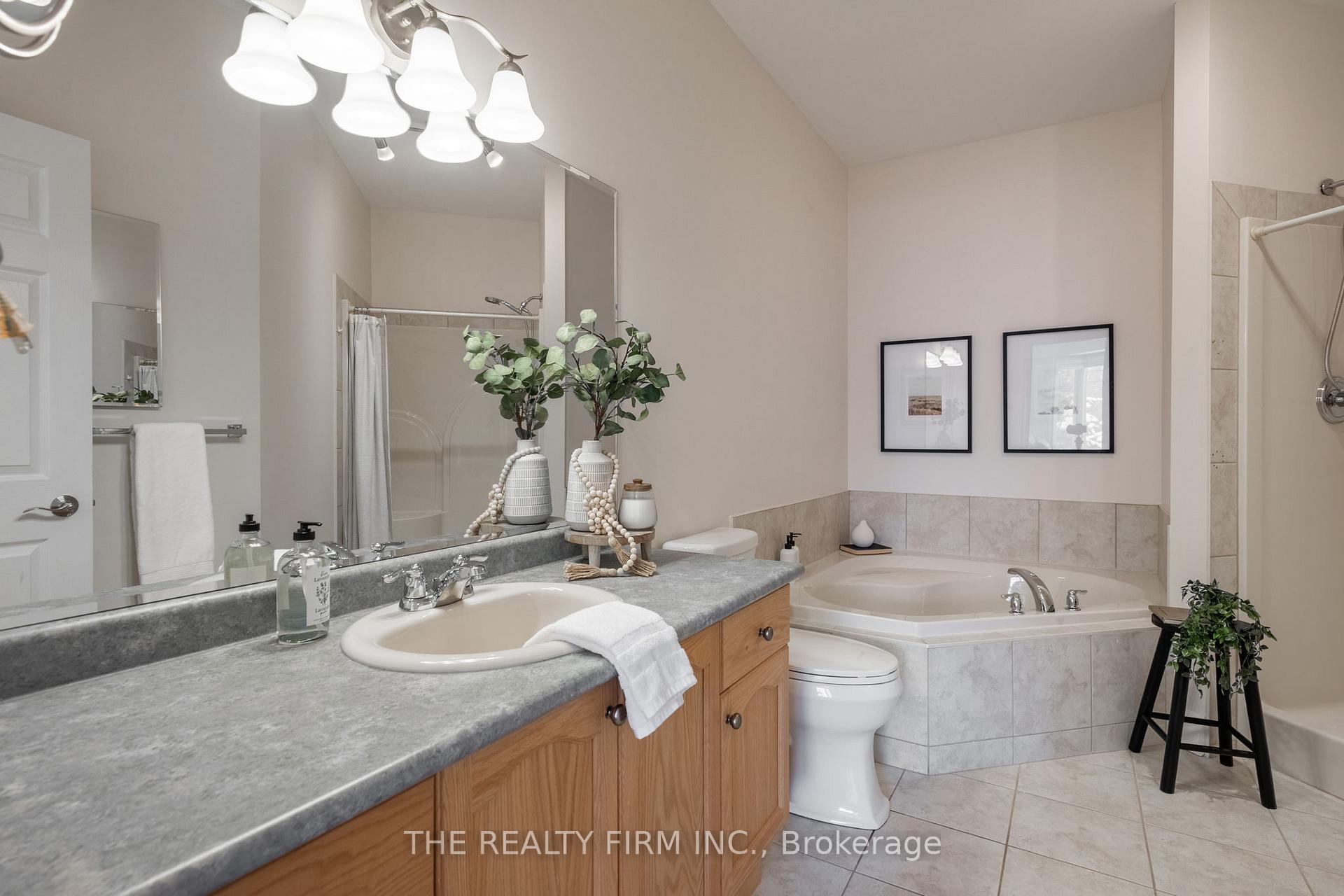 Photo 19 of Unit 4, 1 St John's Drive, Middlesex Centre, Arva — HOMEH