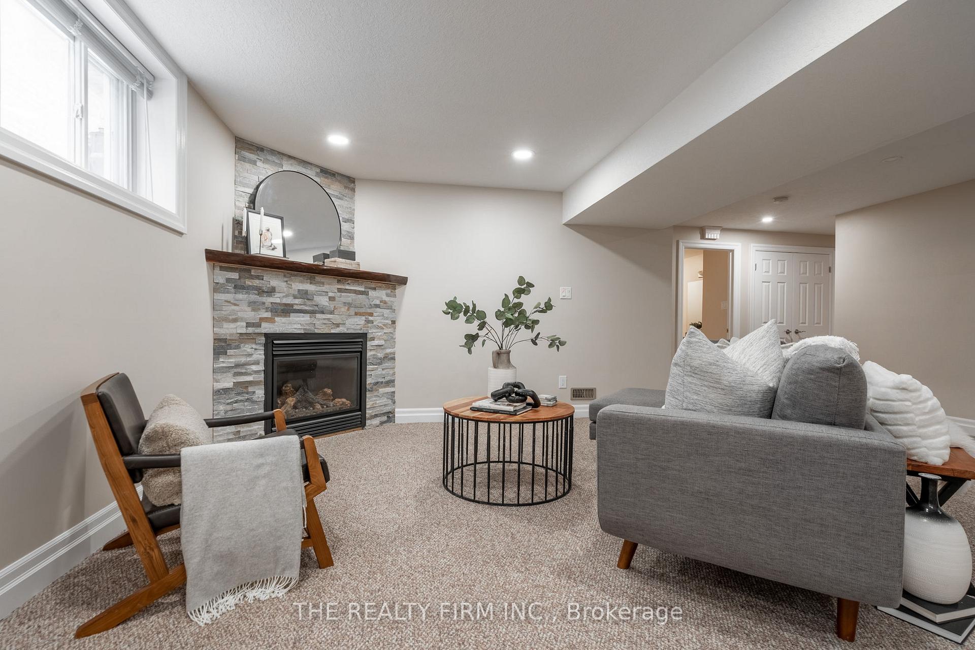 Photo 26 of Unit 4, 1 St John's Drive, Middlesex Centre, Arva — HOMEH