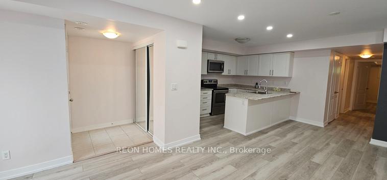 Photo 5 of Unit 901, 2 Blanche Lane, Markham, Cornell — HOMEH