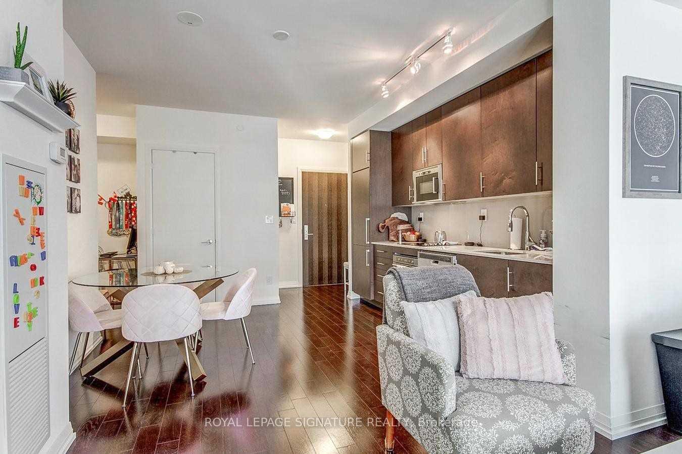 Photo 8 of Unit 1809, 460 Adelaide Street E, Toronto, Moss Park — HOMEH