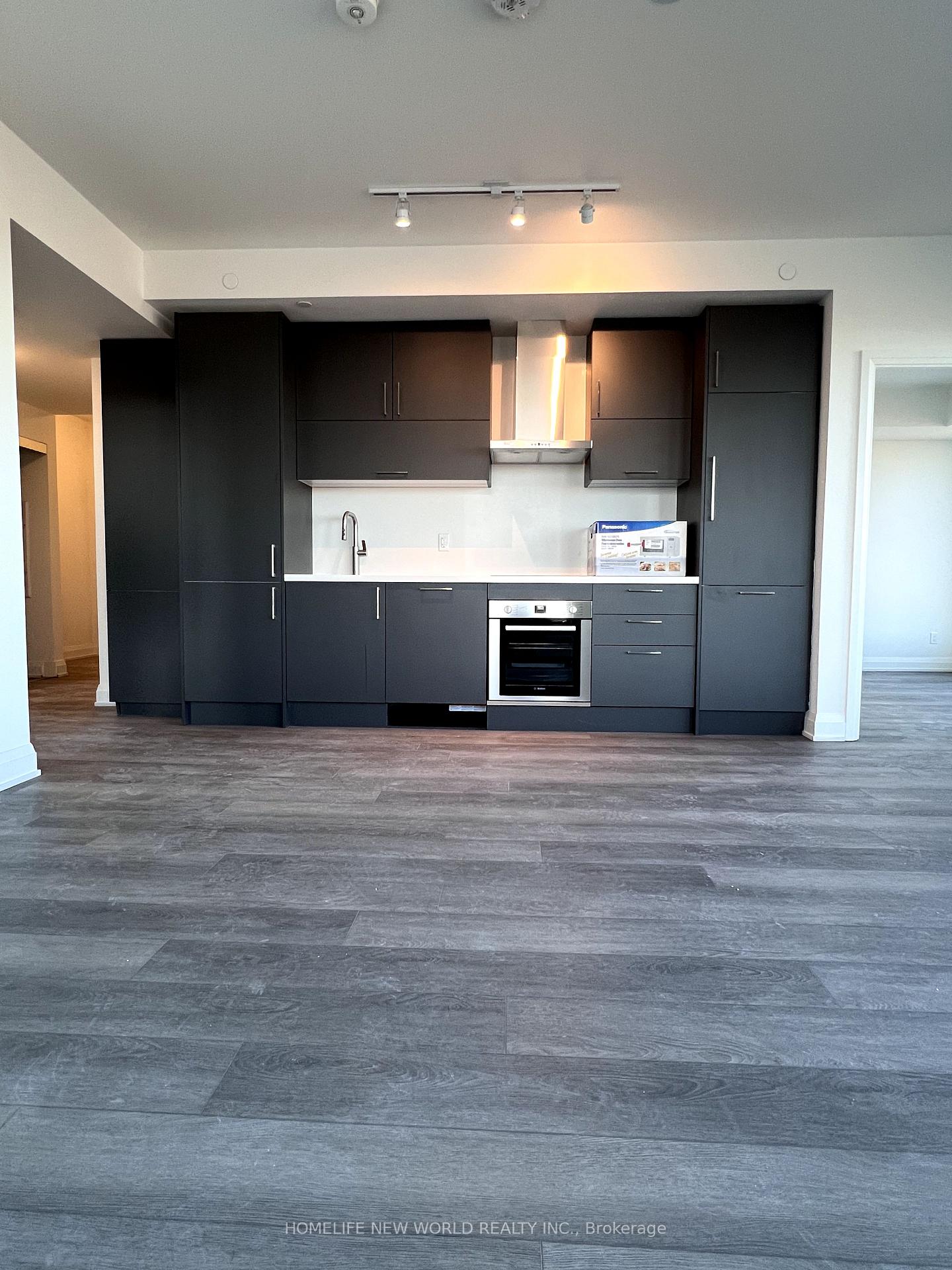 Photo 6 of Unit 1707, 38 Andre De Grasse Street, Markham, Unionville — HOMEH