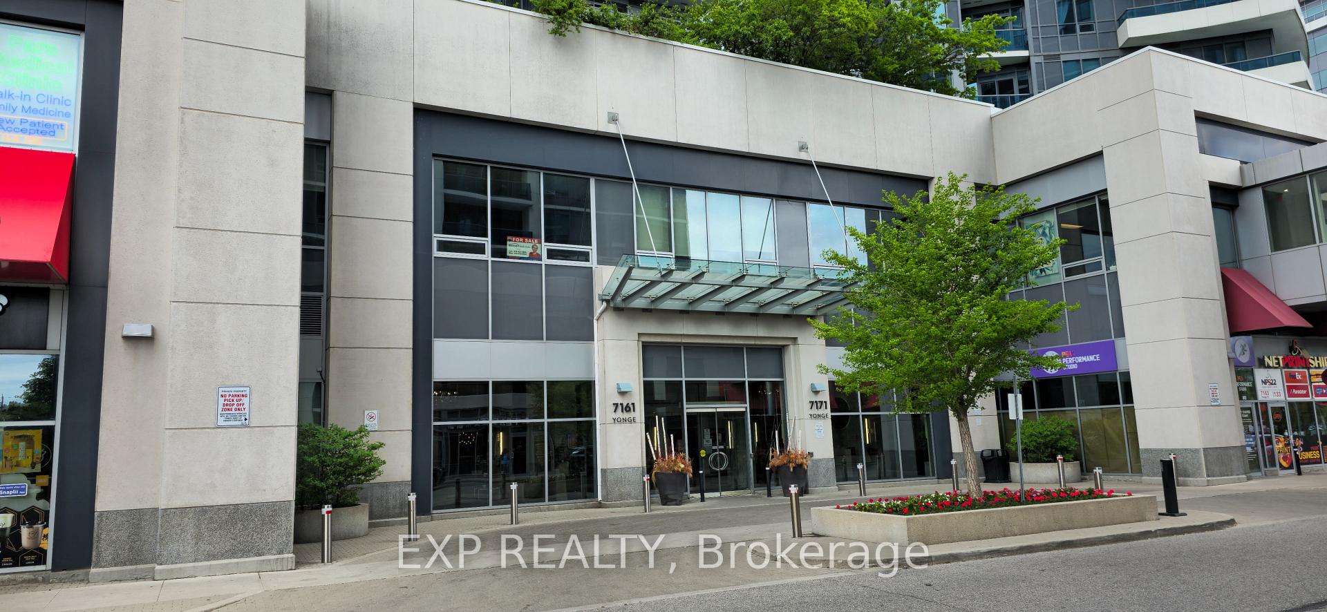 Photo 2 of Unit 1832, 7161 Yonge Street, Markham, Grandview — HOMEH