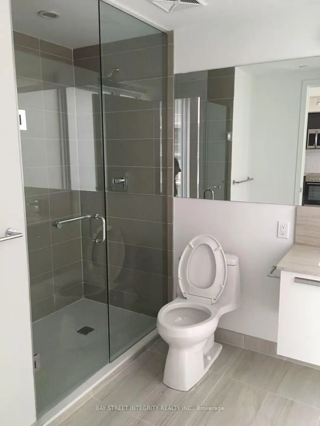 Photo 3 of Unit 710, 28 Wellesley Street E, Toronto, Church-Yonge Corridor — HOMEH