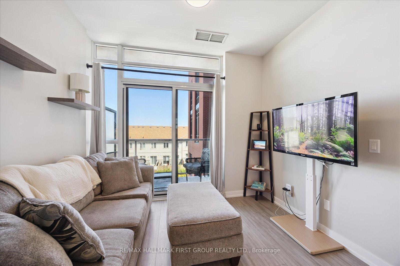 Photo 5 of Unit 302, 1010 Dundas Street E, Whitby, Pringle Creek — HOMEH