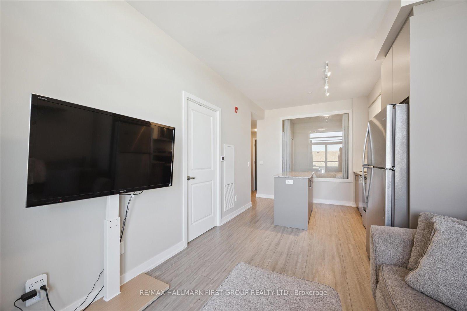 Photo 14 of Unit 302, 1010 Dundas Street E, Whitby, Pringle Creek — HOMEH
