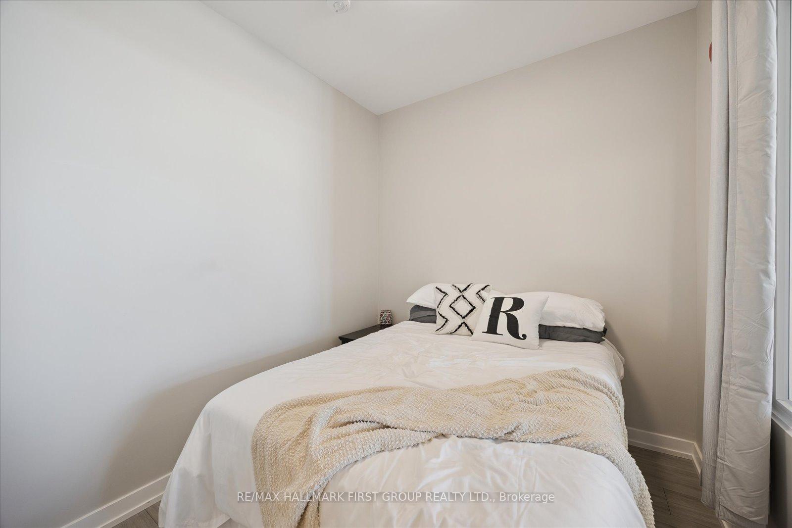 Photo 18 of Unit 302, 1010 Dundas Street E, Whitby, Pringle Creek — HOMEH