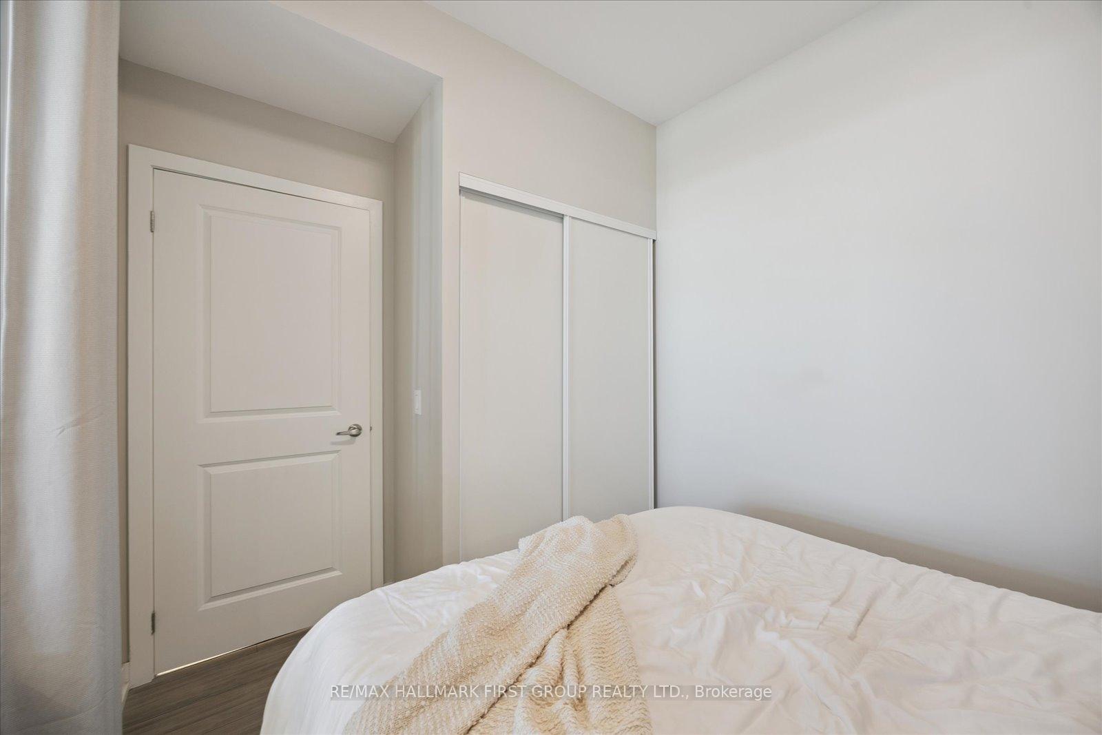Photo 19 of Unit 302, 1010 Dundas Street E, Whitby, Pringle Creek — HOMEH