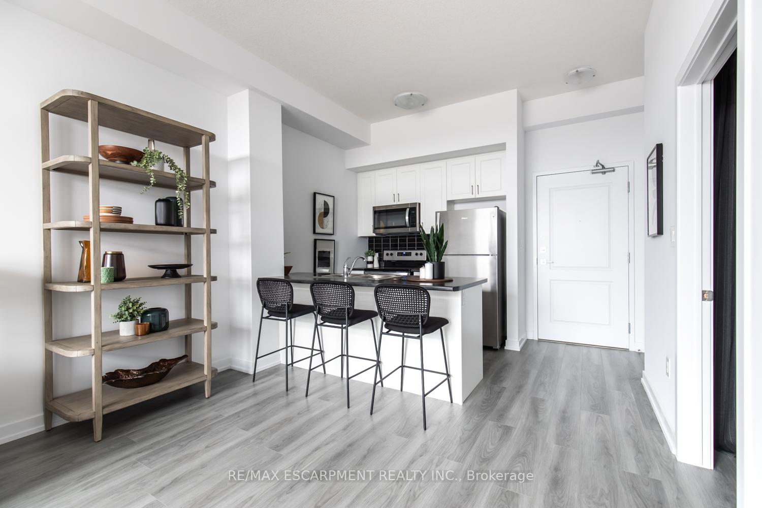 Photo 4 of Unit 1203, 470 Dundas Street E, Hamilton, Waterdown — HOMEH