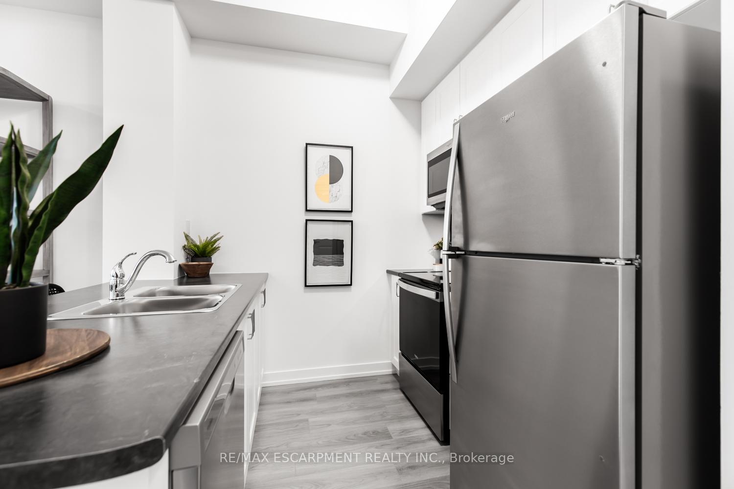 Photo 6 of Unit 1203, 470 Dundas Street E, Hamilton, Waterdown — HOMEH