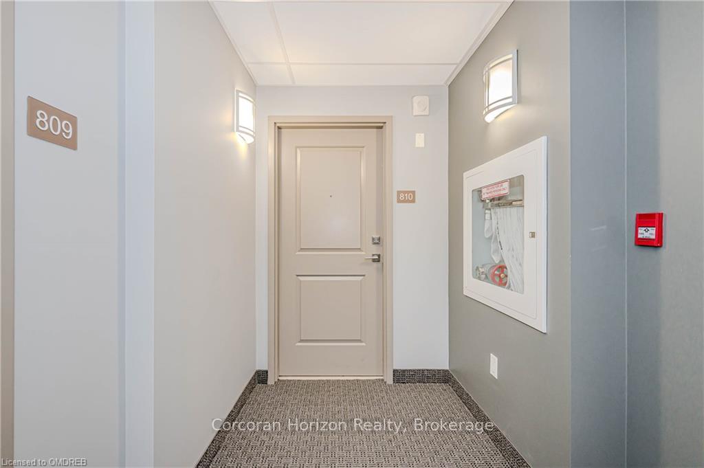 Photo 8 of Unit 810, 85 Robinson Street, Hamilton, Durand — HOMEH