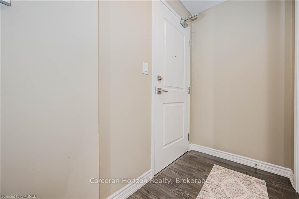 Photo 9 of Unit 810, 85 Robinson Street, Hamilton, Durand — HOMEH
