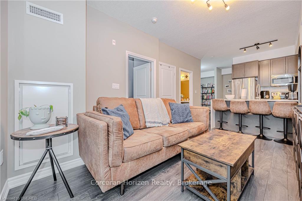 Photo 17 of Unit 810, 85 Robinson Street, Hamilton, Durand — HOMEH