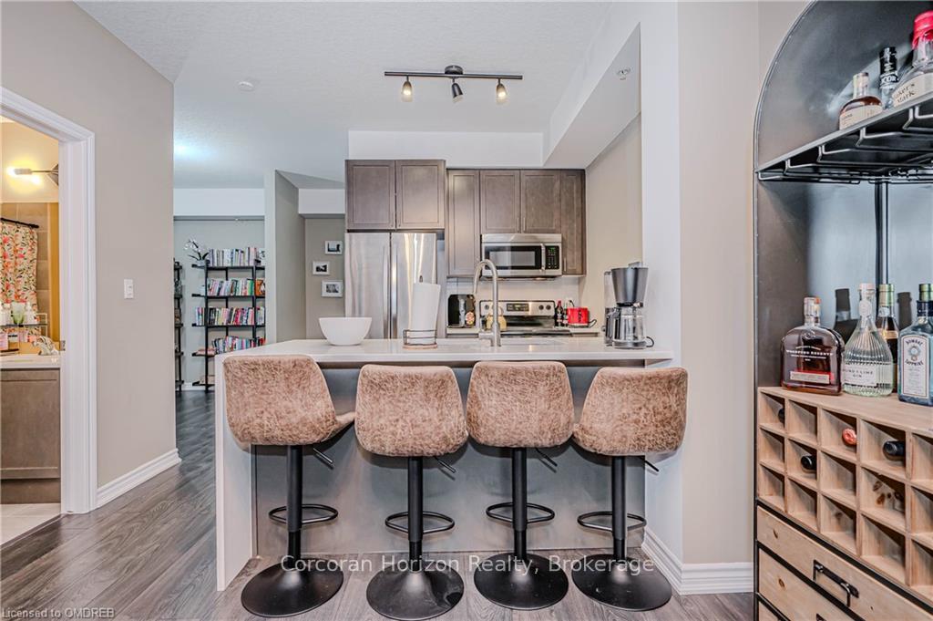 Photo 18 of Unit 810, 85 Robinson Street, Hamilton, Durand — HOMEH