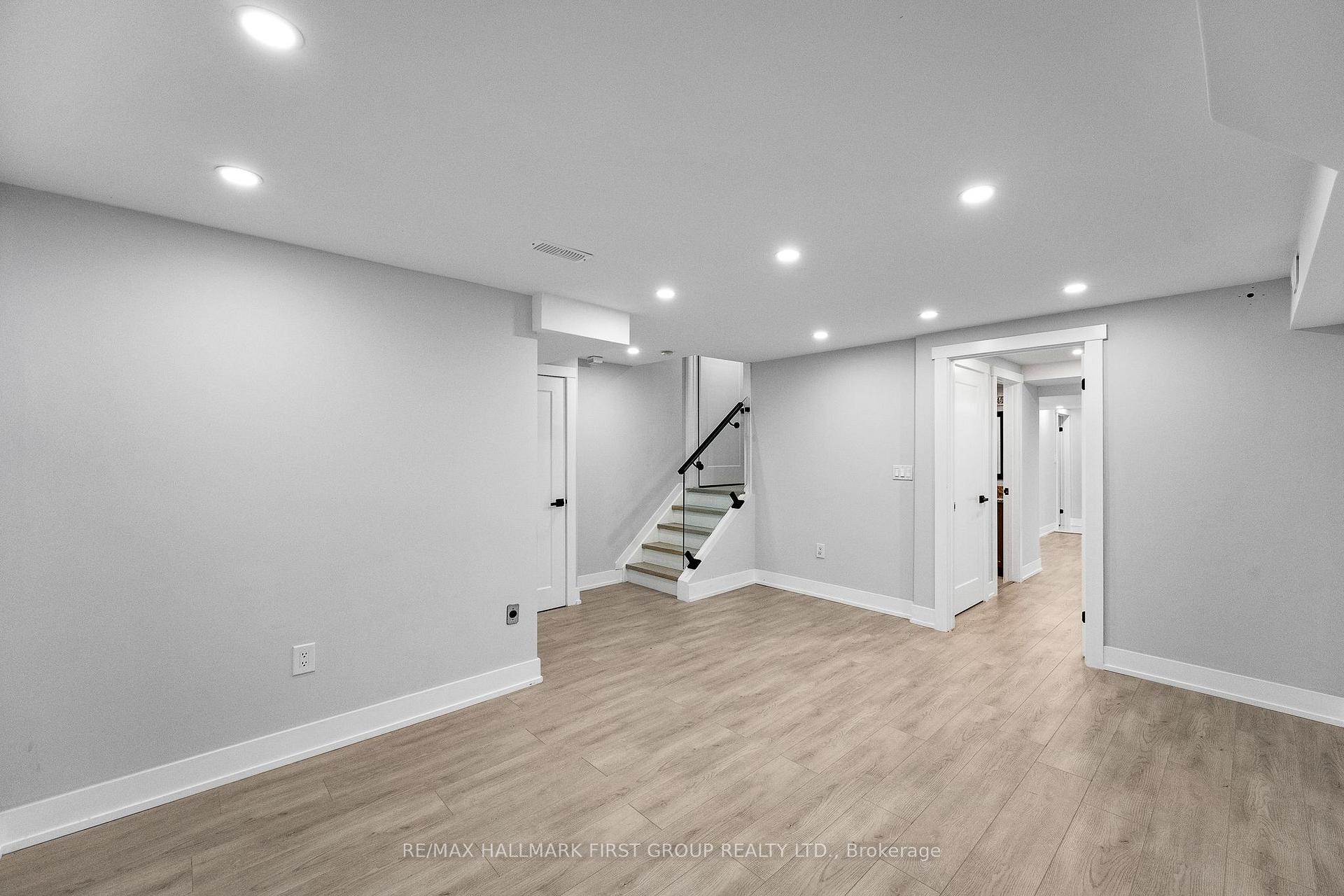 Photo 26 of 24 Grainger Crescent, Ajax, Northwest Ajax — HOMEH