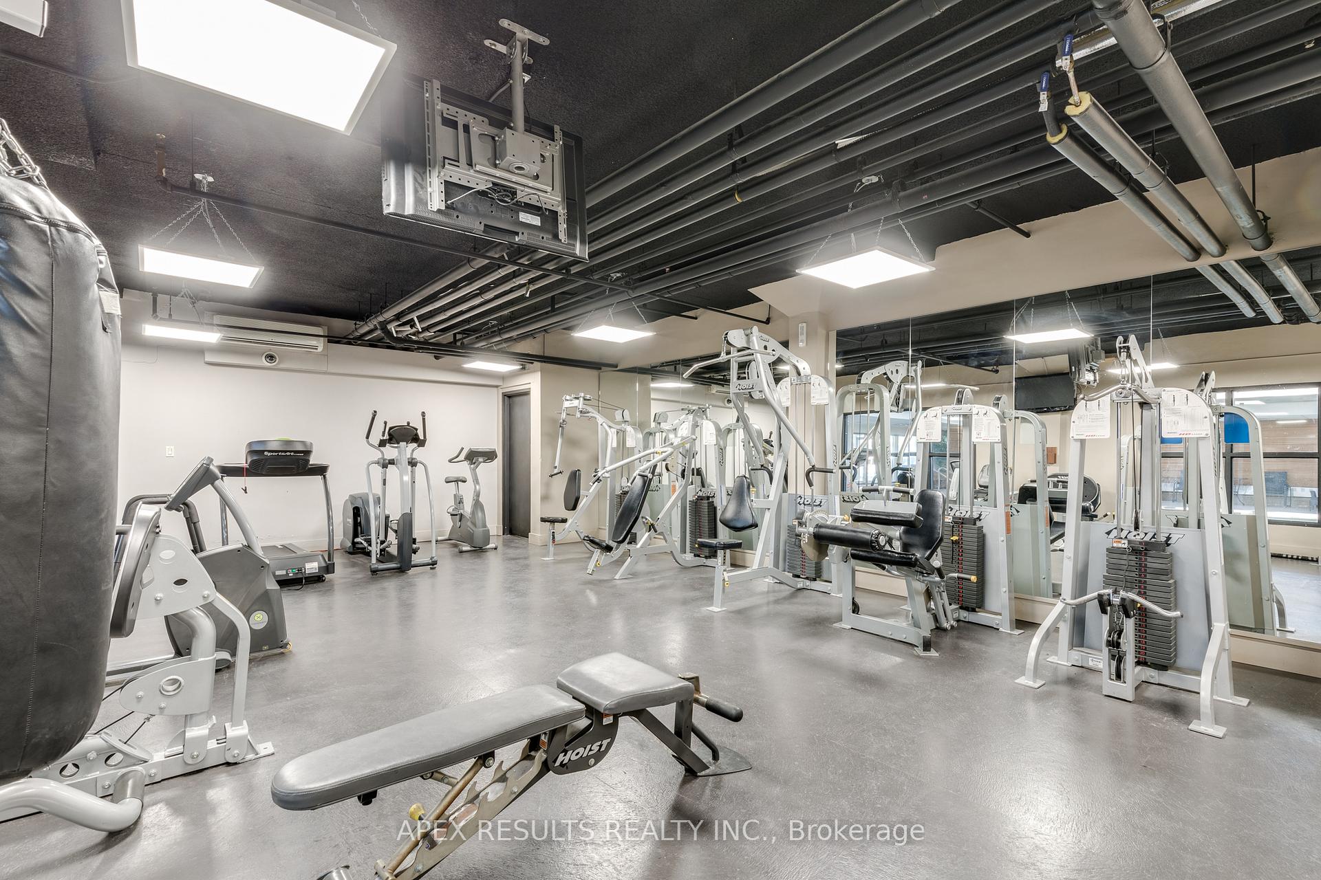 Photo 7 of Unit 503, 150 Charlton Avenue E, Hamilton, Corktown — HOMEH