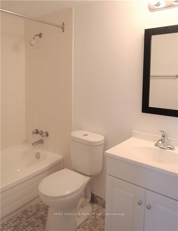 Photo 15 of Unit 503, 150 Charlton Avenue E, Hamilton, Corktown — HOMEH