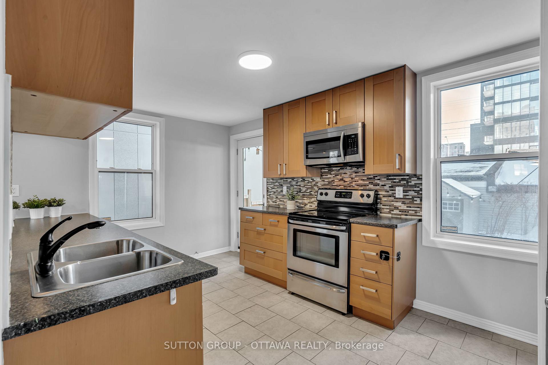 Photo 7 of 10 Norfolk Avenue, Ottawa, West Centre Town — HOMEH