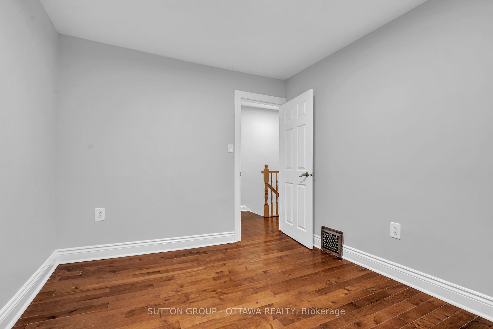 Photo 12 of 10 Norfolk Avenue, Ottawa, West Centre Town — HOMEH
