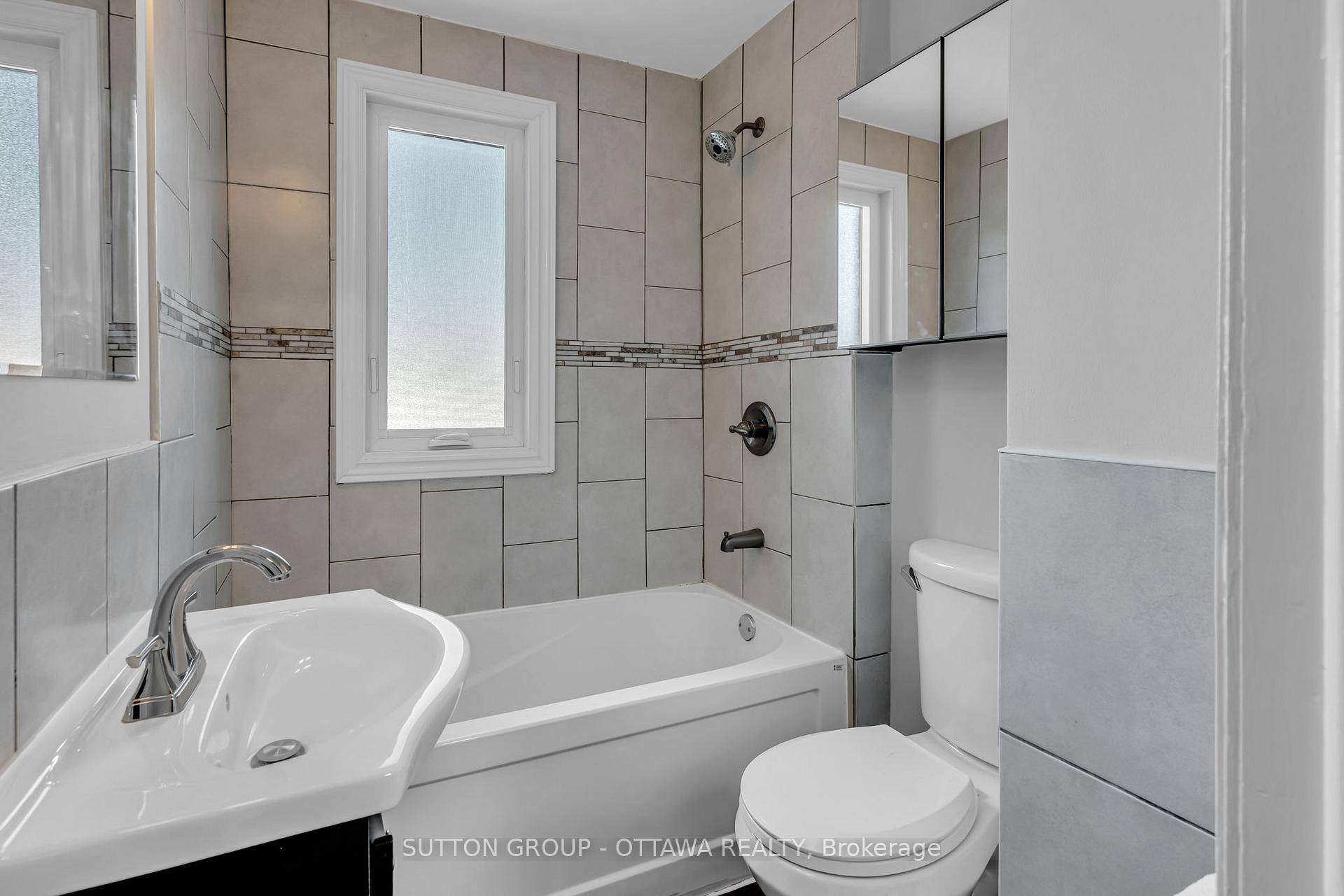 Photo 13 of 10 Norfolk Avenue, Ottawa, West Centre Town — HOMEH
