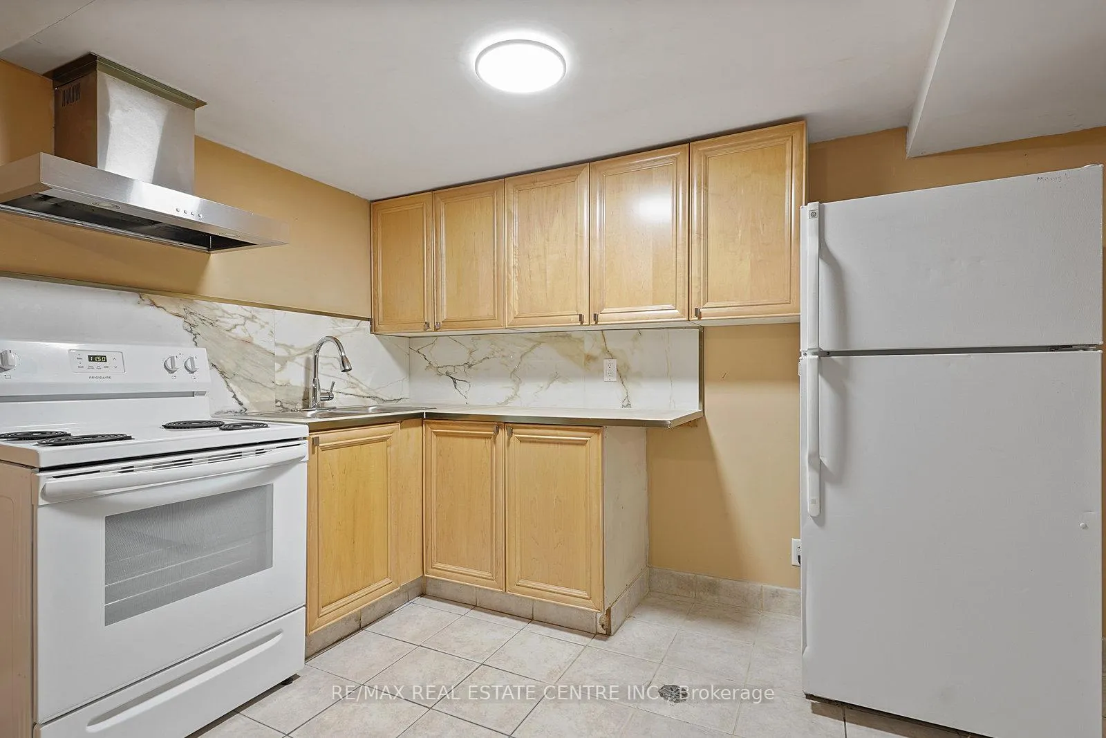 Photo 10 of Unit Lower, 89 Forsythia Road, Brampton, Southgate — HOMEH