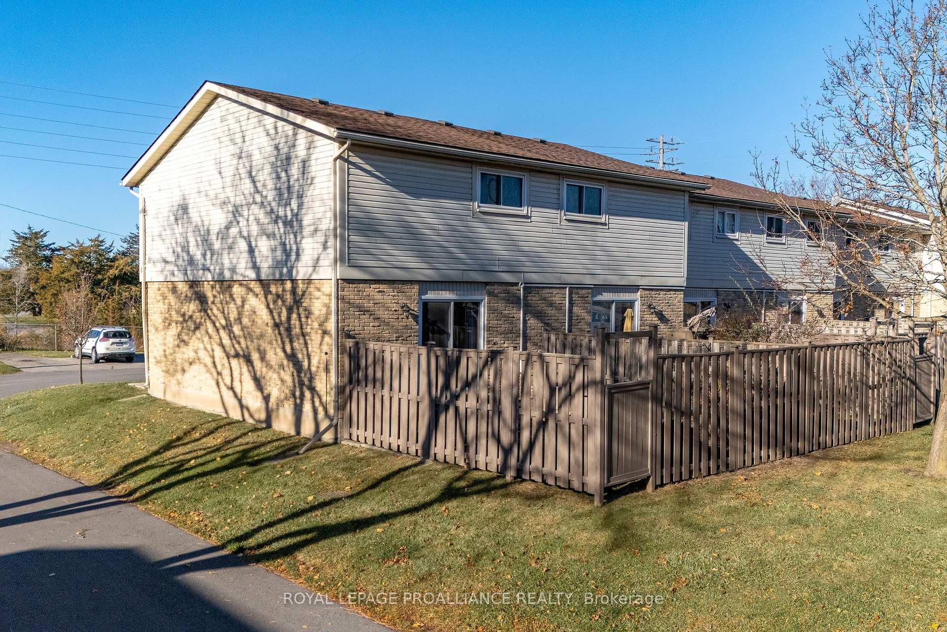 Photo 3 of 52 A Cascade Boulevard, Belleville, Belleville Ward — HOMEH