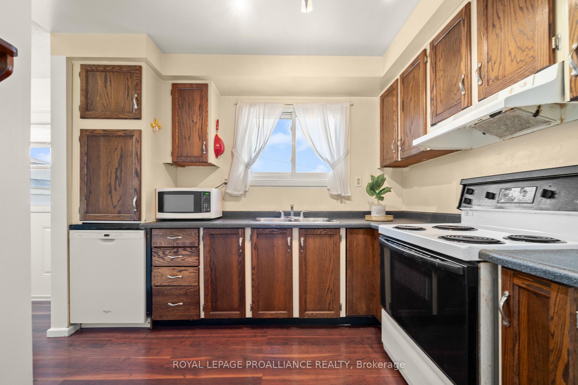 Photo 11 of 52 A Cascade Boulevard, Belleville, Belleville Ward — HOMEH
