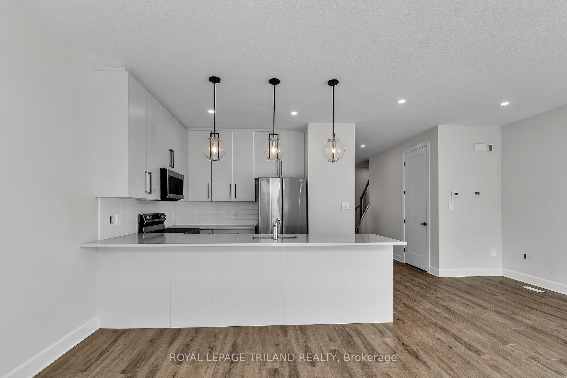 Photo 8 of Unit 231, 175 Doan Drive E, Middlesex Centre, Rural Middlesex Centre — HOMEH