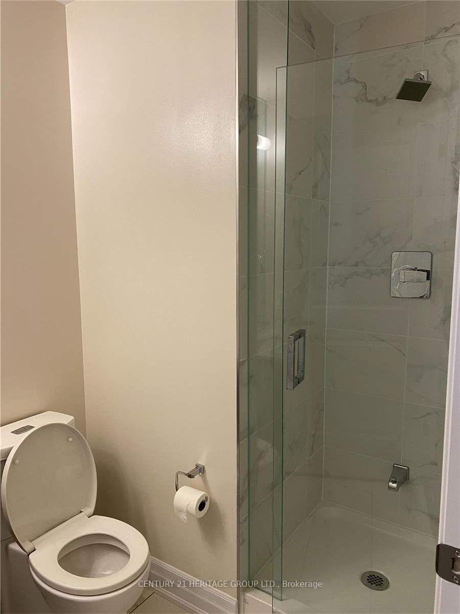 Photo 7 of Unit 2103, 9075 Jane Street, Vaughan, Concord — HOMEH