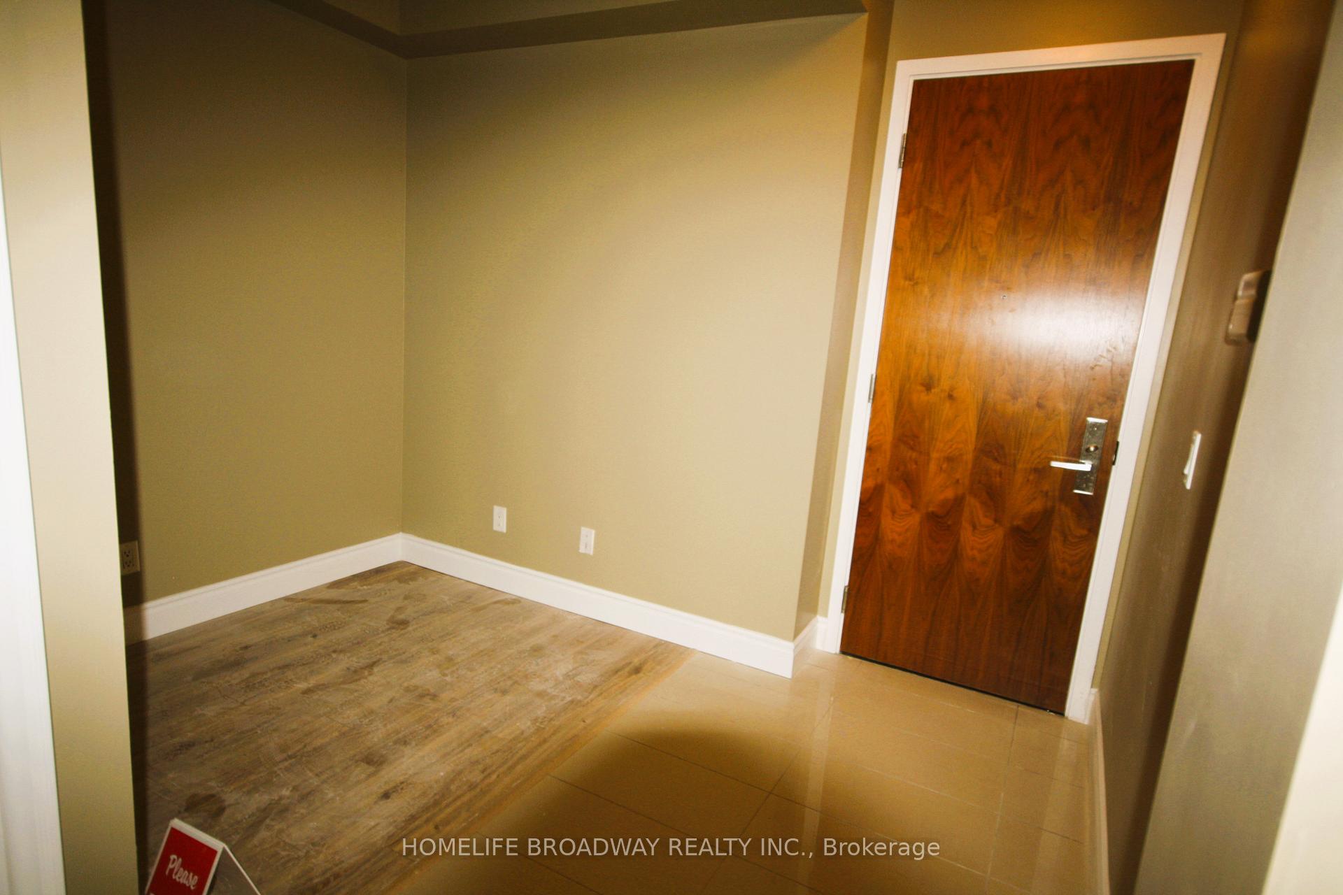 Photo 5 of Unit Lph01, 37 Galleria Parkway, Markham, Commerce Valley — HOMEH