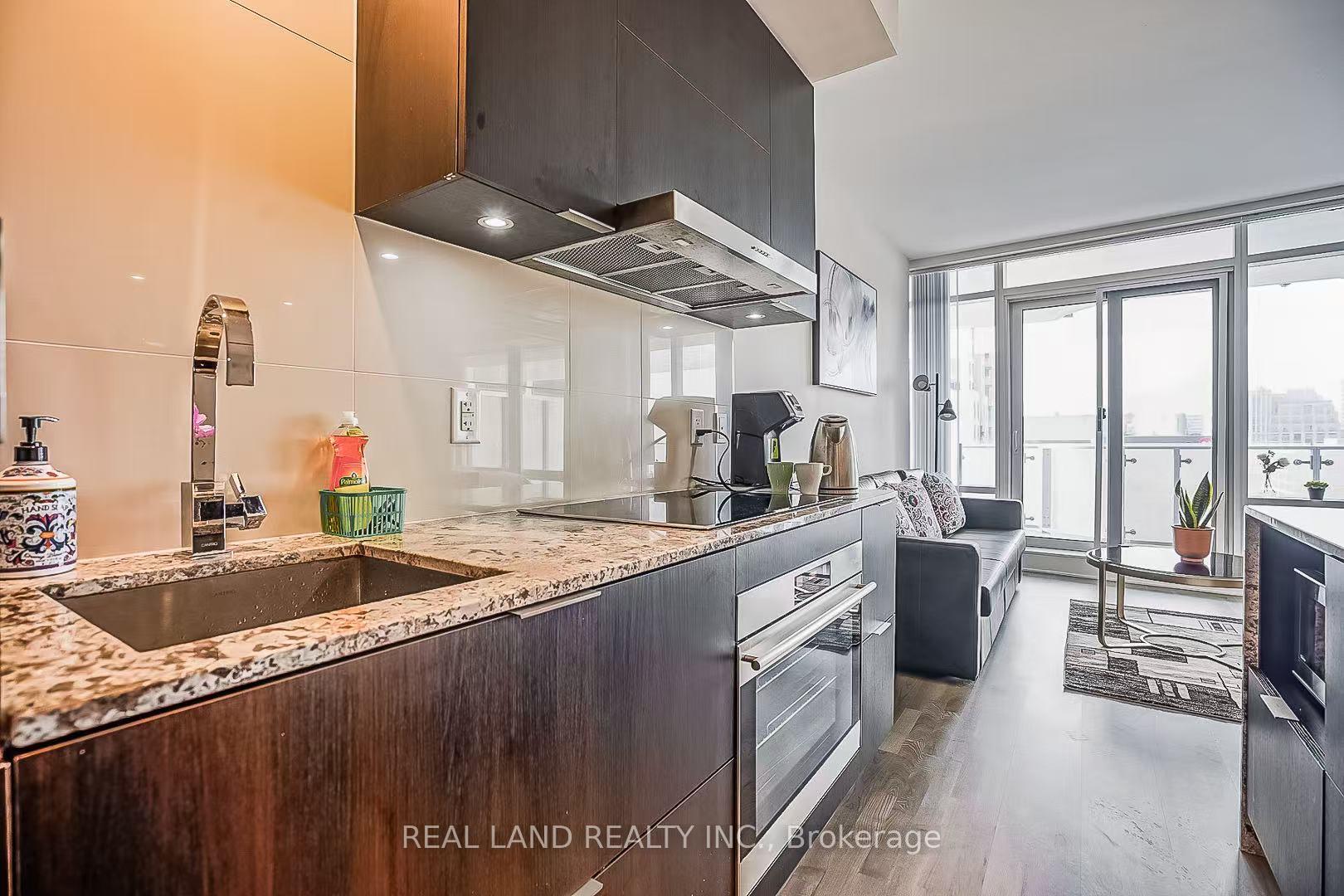 Photo 8 of Unit 2108, 1 Bloor Street E, Toronto, Church-Yonge Corridor — HOMEH