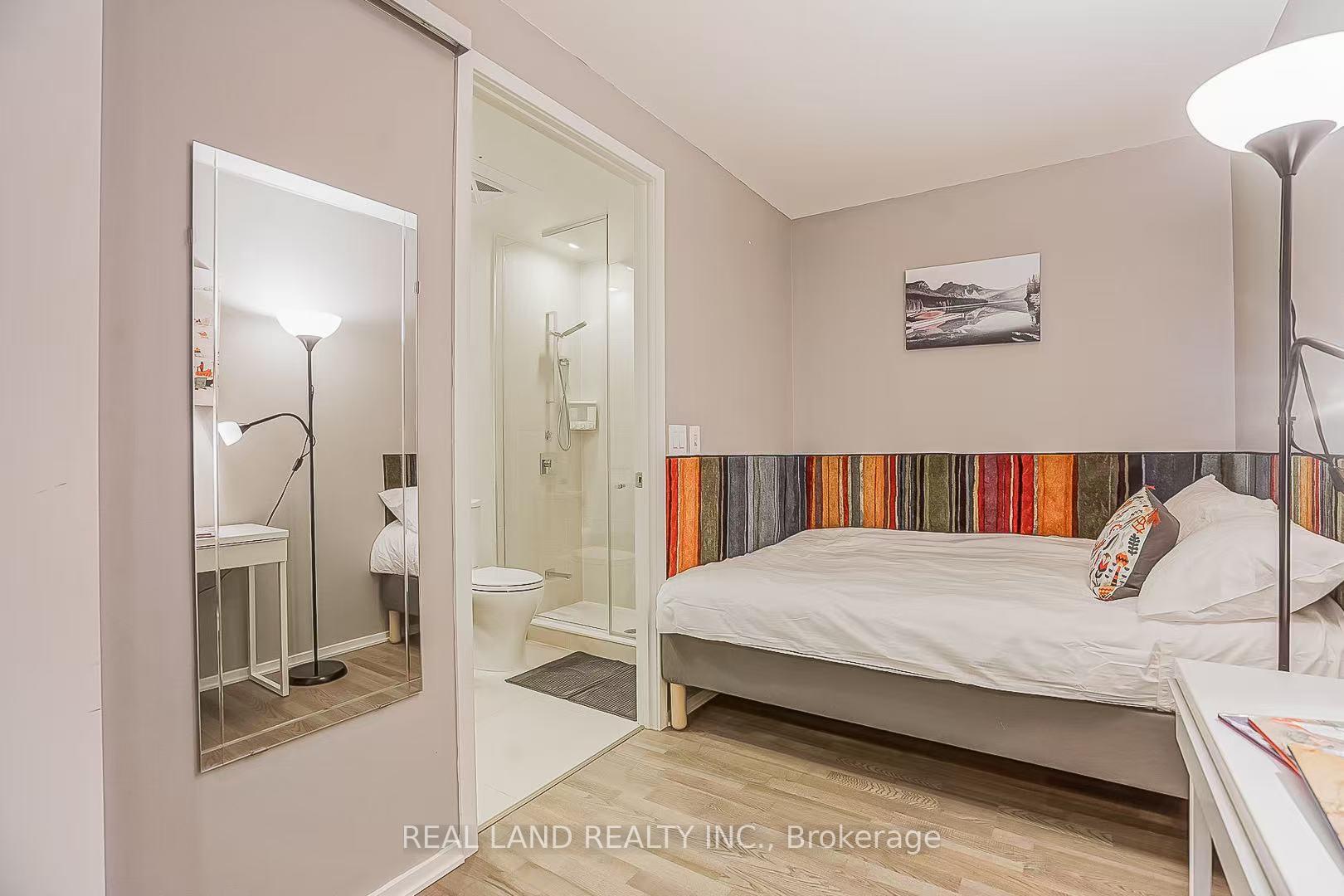 Photo 15 of Unit 2108, 1 Bloor Street E, Toronto, Church-Yonge Corridor — HOMEH